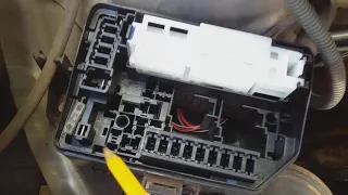 Toyota Vitz Fuse Box