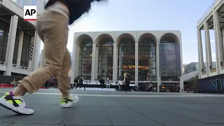 Breakdancing opera singer makes Met Opera debut this week