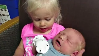 BIG SISTER MEETS BABY BROTHER!