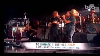 Roger Waters w/ Eddie Vedder Comfortably Numb 12