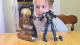 NECA Gipsy Danger Anchorage Attack (Battle Damage) Action Figure Unboxing & Review