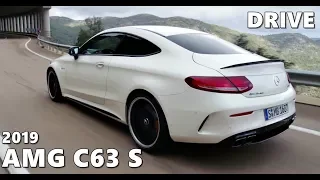 2019 Mercedes-AMG C63 Coupe - Driving & Beauty Shots