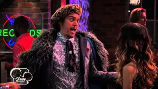 Austin & Ally - Viral Video's & Very Bad Dancing