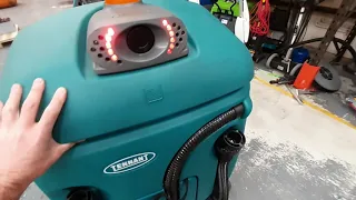 USED Tennant T12 80 D RIDE ON SCRUBBER DRYER - A quick overview