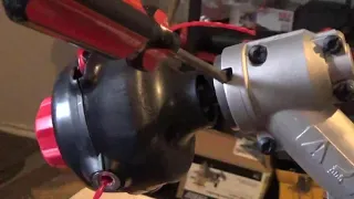 Removing Craftsman (Model:CMXGTAMD25SC) Trimmer Head