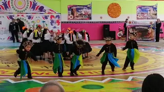 Yacumama Colegio Peruano Chino 10 de Octubre