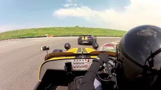 Crazy Overtake - Caterham R400 Superlight - Lotus Exige @ Franciacorta 2013