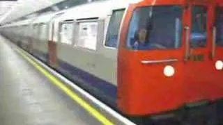 Victoria Line train stopping with emergency braking (better)