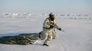 Похоже на фантастику: Видео Десантирования Российских ВДВ в Арктике!