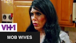 Mob Wives | Renee Catches Up With Carla | VH1