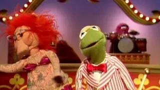 The Muppet Show - 102: Connie Stevens - “Lydia the Tattooed Lady” (1976)