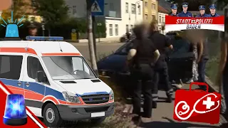 Fahrer kracht in den FUßGÄNGERWEG und schlägt im Auto um sich🤕🚘 | Stadtpolizei Baden | ATV