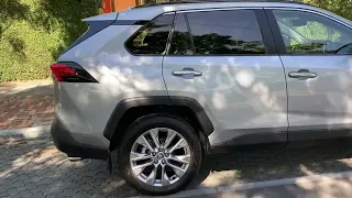 Toyota Rav 4 Cruiser Silver