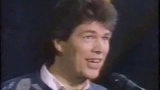 David Foster & Dionne Warwick on SOLID GOLD | Oct. 5, 1985 (Season 6, Episode 5)