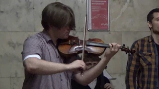 MMPQ - Вивальди "Зима" (Allegro non molto). Музыка в метро.