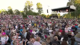 Helen Sjöholm och Peter Jöback i Allsang på grensen 2015 [HD 720p]