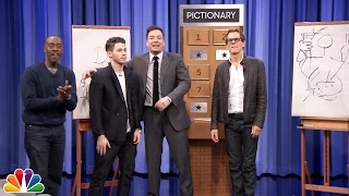 Pictionary with Kevin Bacon, Don Cheadle and Nick Jonas
