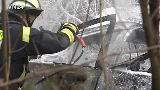 29.12.2019 - VN24 - fire accident on A1 - car overturns in slippery conditions