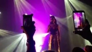 FKA Twigs - Two Weeks HD @ Casino de Paris (04-03-15)