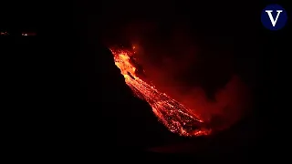 La lava del volcán de La Palma llega al mar