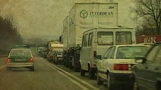 Vor 20 Jahren: Grenzstau in Frankfurt / Oder | SPIEGEL TV