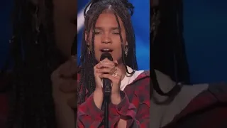 Wow amazing voice. singing lovely girl.AGT 2022 jun #agt2022#youtubeshorts #shorts #simoncowell