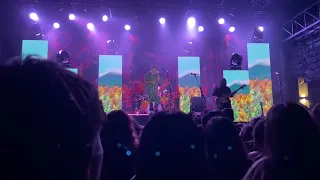 Cuco performs “Time Machine” live at Humphreys concerts by the Bay