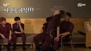 Minhyuk give Shownu a lapdance | Monsta X