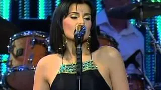 Nelly Furtado  Say It Right Live @ Nokia New Years Eve 2006 In Mumbai India