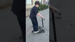 БОГДАН САМОКАТЕР ПЕРЕХОДИТ В СТРИТ?!😱😱😰 #scootering #трюкинасамокате