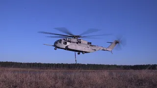 USMC CH-53K "King Stallion" tests its first heavy-lifting capabilities