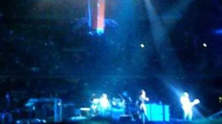 U2 - Moment Of Surrender + goodbye of U2 (live Stade de France de Saint Denis [Paris] 18/09/10)