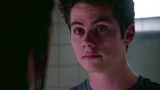 Stiles and Malia 3x20 Bathroom scene - Teen Wolf