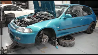 Clean 1994 Honda Civic Hatchback EG Gets Some Upgrades!