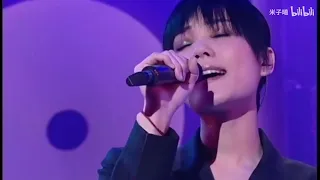 王菲演唱《偿还（红豆粤语版）》(2003TVB慈善晚会《星光熠熠耀宝良》，王菲压轴三连唱)
