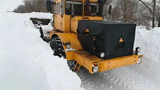 Трактор Кировец. Вскрываем отведенные дороги.