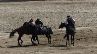 WORLD NOMAD GAMES - ER - ENISH LUTTE A CHEVAL EN MUSIQUE