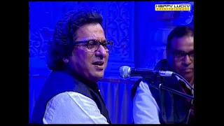 Ranjish Hi Sahi Dil Hi Dukhaane Kay Liye Aa by Talat Aziz Live HappyLucky Entertainment