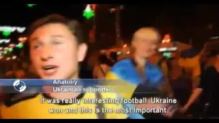 Ukrainian football fans celebrate 2  1 win over Sweden