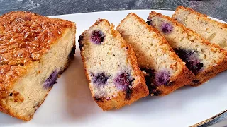 Oats, Yogurt and Blueberries! Make this moist and delicious cake in 10 minutes!