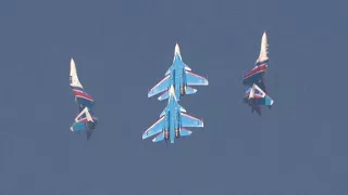 Russian Knights Perform Aerobatics with Sukhoi Su-30SM Fighters at Dubai Airshow – AIN