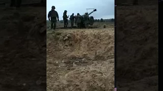 Гаубица Д-30 ведет огонь