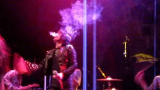 Foxy Shazam - Five Cigarettes? (Watch for Brendon rockin' out in the balcony)(HD), Halloween 2011