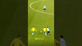 Neymar nutmegs Suarez😂 #neymar #suarez #brazil #uruguay #football #soccer #copaamerica #nutmeg