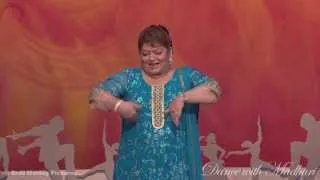 Learn beautiful expressions on Madhuri Dixit’s song by Saroj Khan!