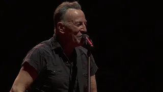 Bruce Springsteen performs marathon show at Gillette Stadium