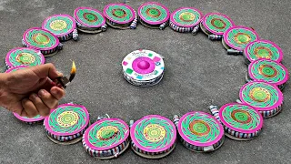 CHAKRI CRACKERS KE CIRCLE MEY CHAKRI, CRACKERS TESTING 2021, CRACKERS VIDEO, CRACKERS EXPERIMENT,