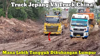 Melihat Trailer FAW Terseok Seok Dikubangan Lumpur Hino Jember 350TH Melajak Dengan Kecepatan Tinggi