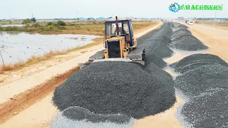 Best Activities Bulldozer & Grader Spreading Gravel Skills Techniques Operator Building Roads