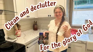 Christian Homemaking | Cleaning For God’s Glory